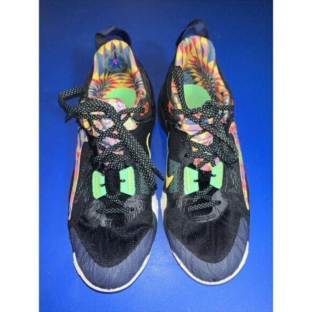 Giannis Immortality 2‎ Big Kids' Basketball Shoes Size 4.5.  LOOKS BRAND NEW